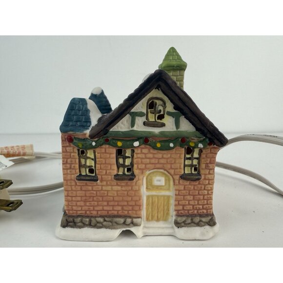 Vtg‎ HOLIDAY EXPRESSIONS Hand- Painted Porcelain Lighted House GREEN HOTEL - Picture 10 of 14